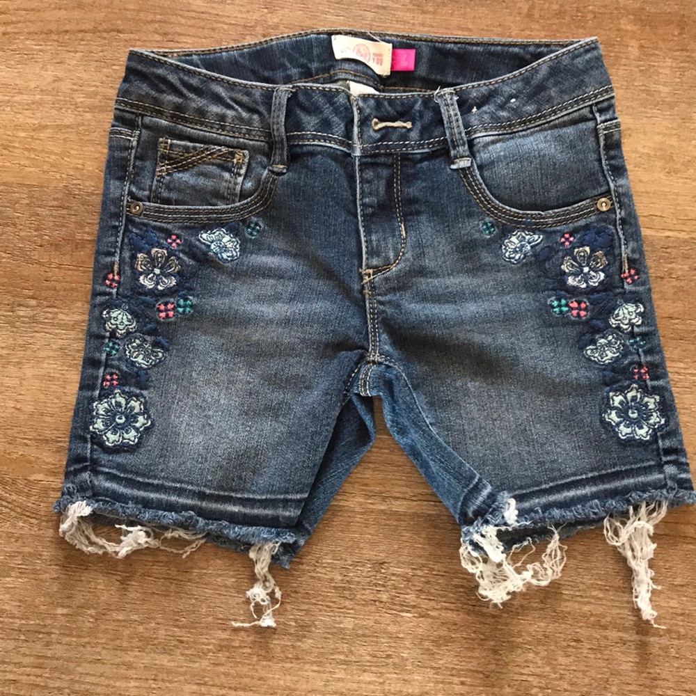 Girls shorts size 7